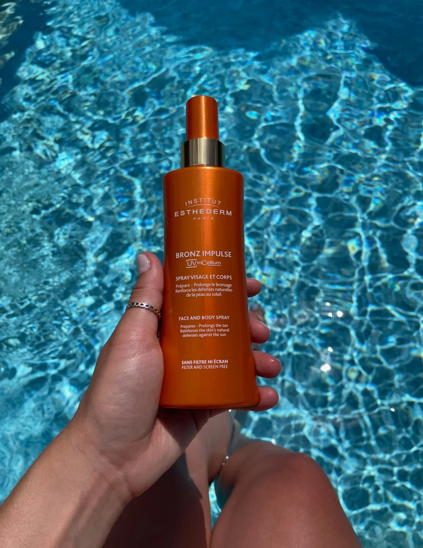 Spray Bronz Impulse visage & corps – Prépare, protège et intensifie le bronzage -  Esthederm