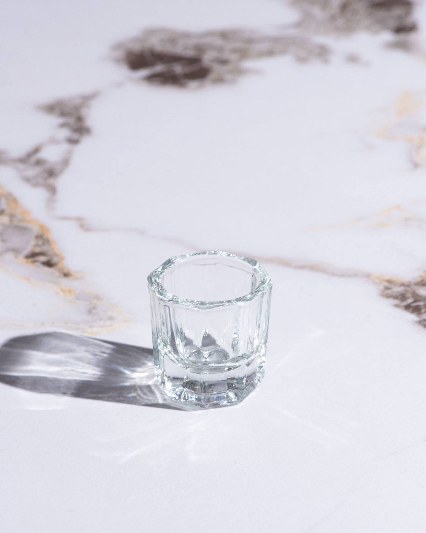 Godet de verre pour rehaussement de cils Glamour – Académie Beauté JT