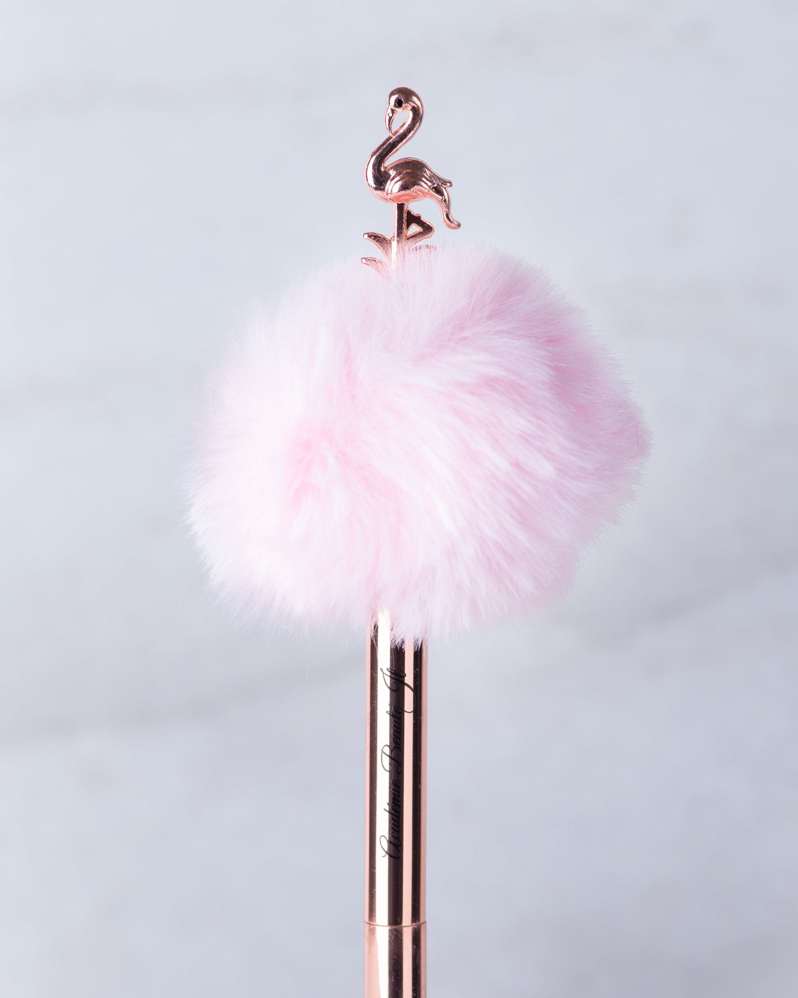 Stylo élégant orné d’un flamant rose doré